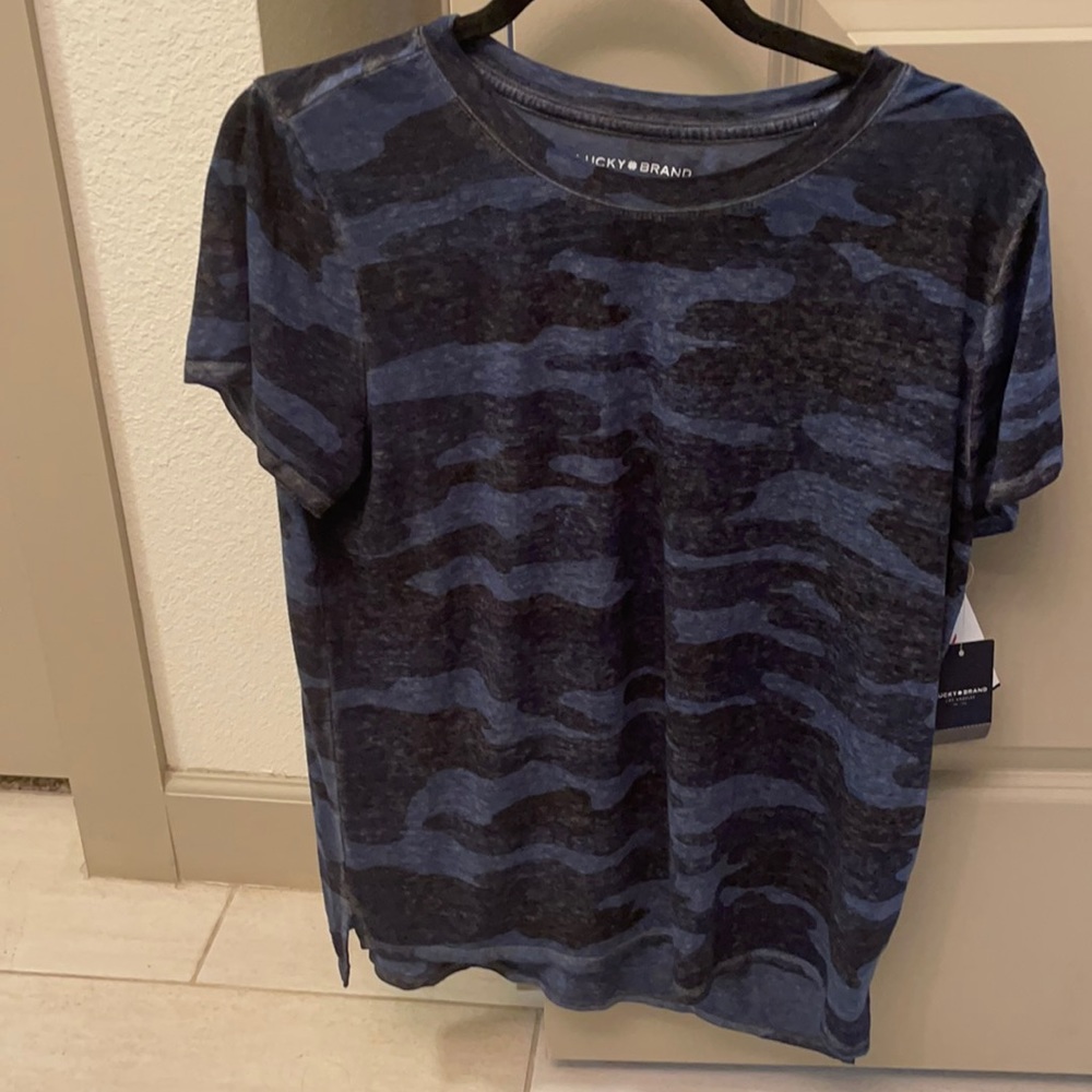 Lucky Brand blue camo tee